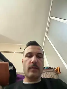 modelturanist27 online show from 10, 1, 2025