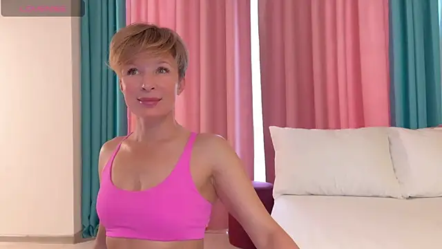 Snapshot of UrGoddessJenny chatting on 12, 5, 2026 UrGoddessJenny online show from 12, 5, 2026