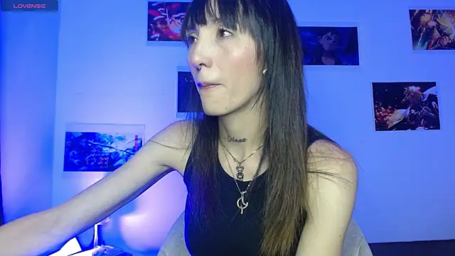 Sakura and yuki online show from 30, 12, 2024