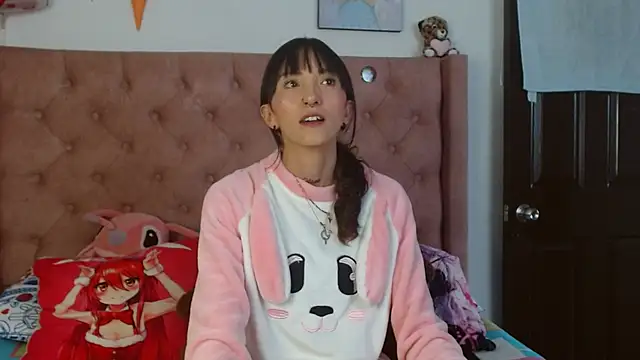 Sakura and yuki online show from 5, 3, 2025