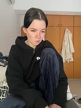 RoxiBlack online show from 7, 2, 2026