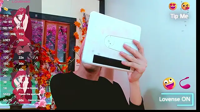 Victoria Kastelo online show from 31, 10, 2025