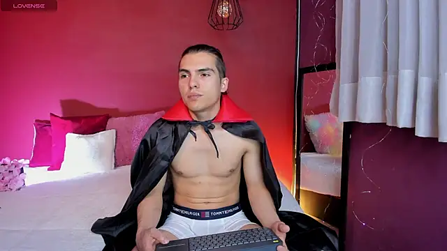 Snapshot of _Tattoo_Couple chatting on 14, 11, 2025 Tattoo Couple online show from 14, 11, 2025