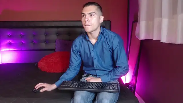  Tattoo Couple online show from 22, 2, 2025