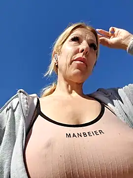 blondyruby online show from 23, 2, 2026