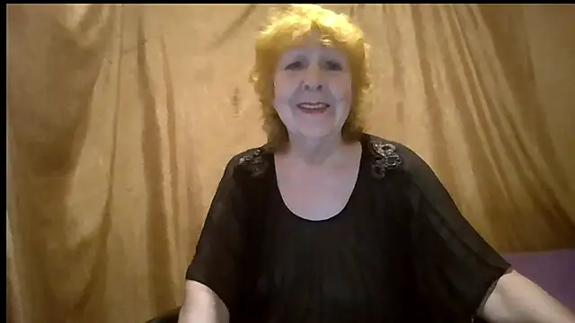 Snapshot of _Estelitta_5 chatting on 4, 8, 2026 Estelitta 5 online show from 4, 8, 2026
