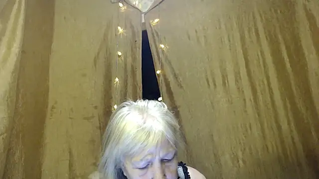 Snapshot of _Estelitta_5 chatting on 25, 1, 2025 Estelitta 5 online show from 25, 1, 2025