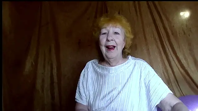 Snapshot of _Estelitta_5 chatting on 4, 8, 2026 Estelitta 5 online show from 4, 8, 2026