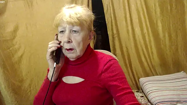 Snapshot of _Estelitta_5 chatting on 14, 10, 2025 Estelitta 5 online show from 14, 10, 2025