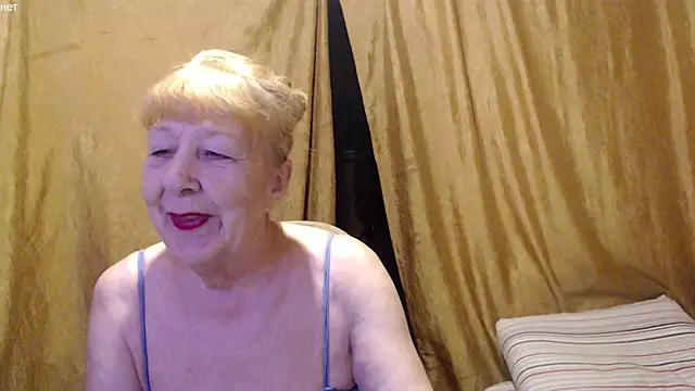 Snapshot of _Estelitta_5 chatting on 18, 10, 2025 Estelitta 5 online show from 18, 10, 2025