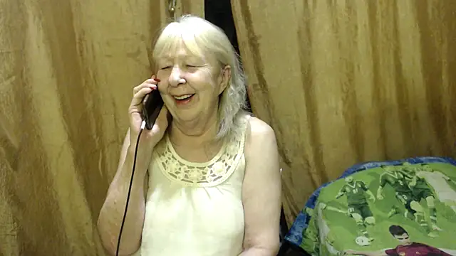 Snapshot of _Estelitta_5 chatting on 8, 2, 2025 Estelitta 5 online show from 8, 2, 2025