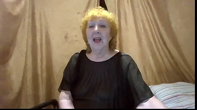 Snapshot of _Estelitta_5 chatting on 12, 7, 2026 Estelitta 5 online show from 12, 7, 2026