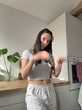  Juliette online show from 4, 3, 2026