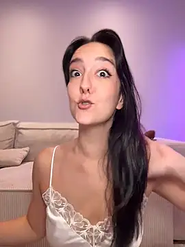 Snapshot of _Juliette chatting on 12, 5, 2026 Juliette online show from 12, 5, 2026