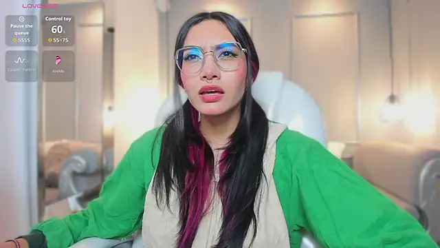 AzuraKindong online show from 2, 2, 2026