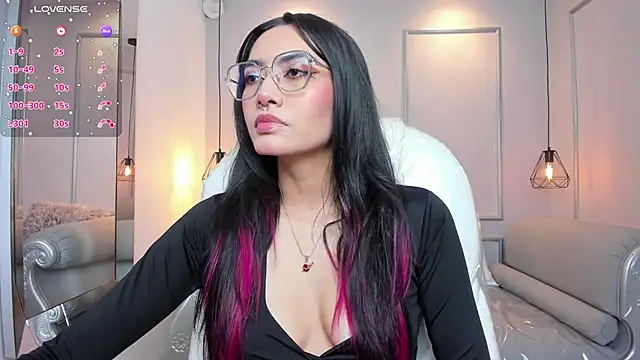 AzuraKindong online show from 27, 10, 2025