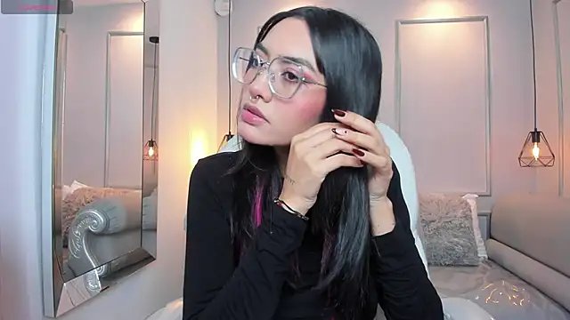 AzuraKindong online show from 6, 11, 2025