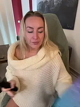 Snapshot of ChristyAdair chatting on 30, 12, 2024 ChristyAdair online show from 30, 12, 2024