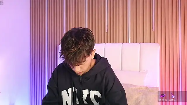 Tomy Rox online show from 4, 4, 2026