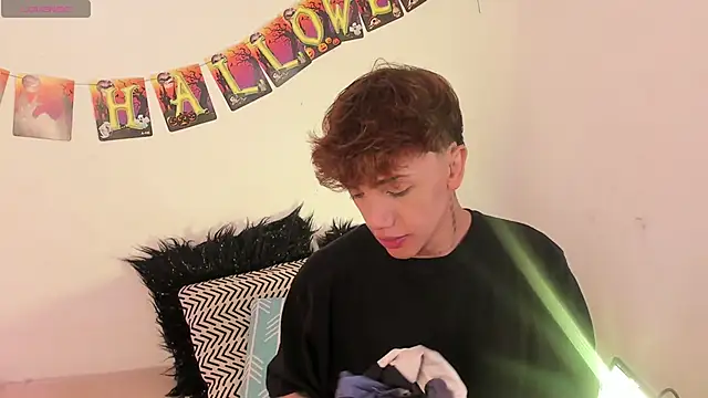 Tomy Rox online show from 29, 10, 2025