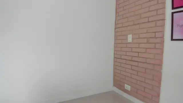 Vera Fernandez online show from 2, 3, 2026