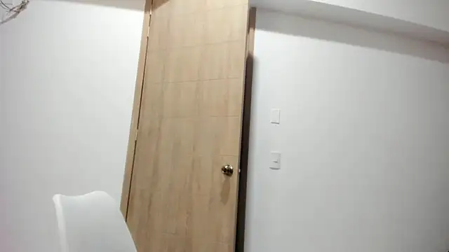 Vera Fernandez online show from 11, 4, 2026