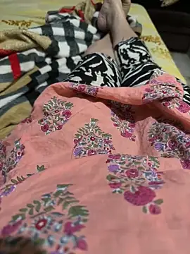 Snapshot of Meghnaaaaaa chatting on 9, 11, 2025 Meghnaaaaaa online show from 9, 11, 2025