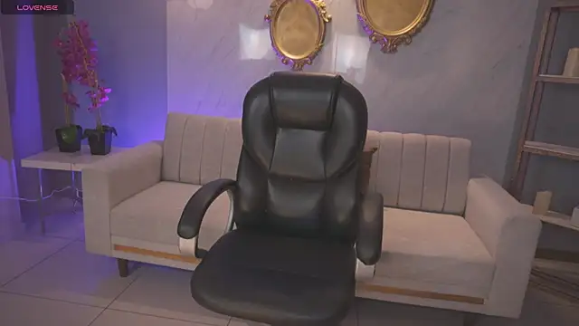 sarawinstone online show from 13, 2, 2026