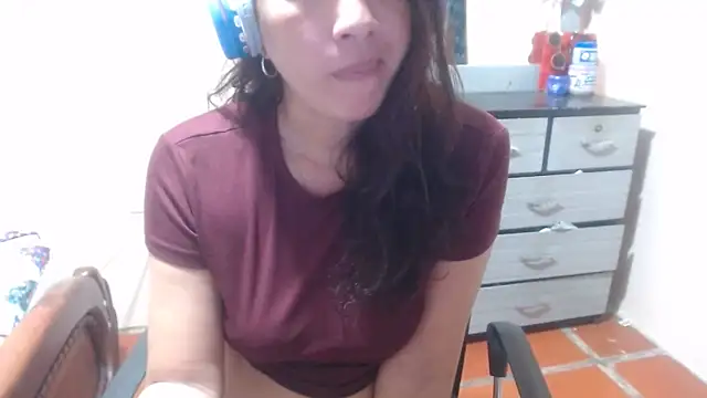 Snapshot of Ainhoa-hot chatting on 10, 5, 2026 Ainhoa-hot online show from 10, 5, 2026