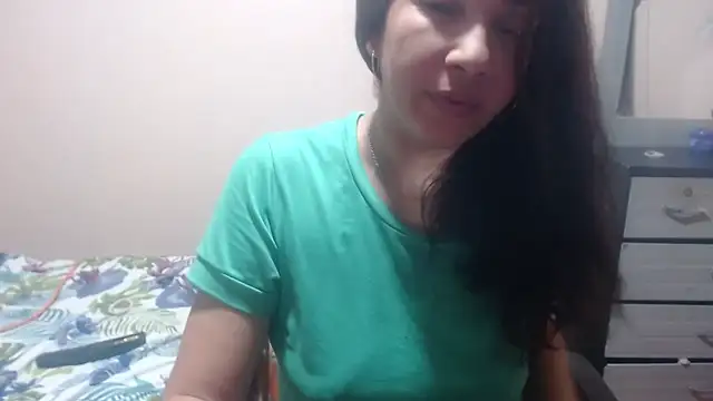 Snapshot of Ainhoa-hot chatting on 4, 5, 2026 Ainhoa-hot online show from 4, 5, 2026