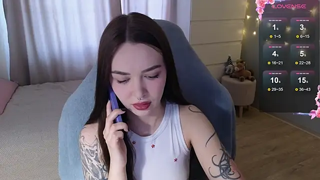 kate leoo online show from 13, 4, 2026