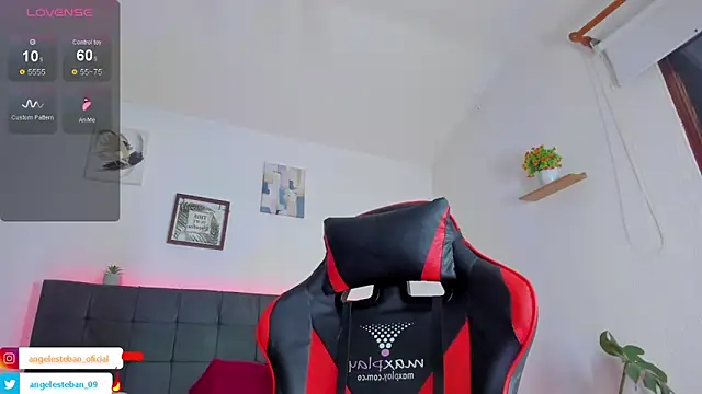 Snapshot of Angel_esteban_fx chatting on 11, 10, 2025 Angel esteban fx online show from 11, 10, 2025