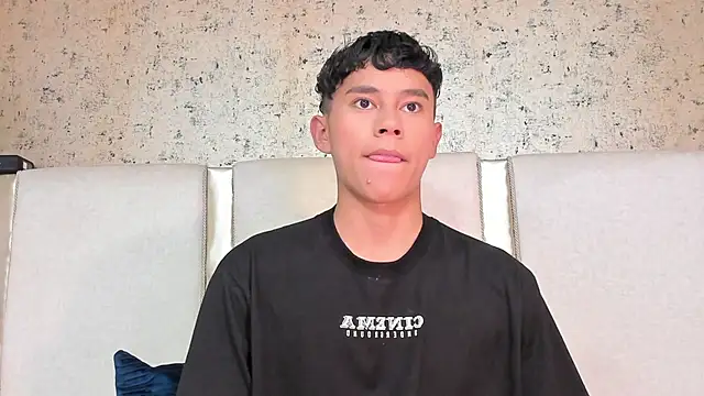 Angel esteban fx online show from 15, 3, 2025