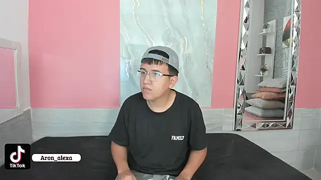 aron alexa online show from 18, 1, 2025