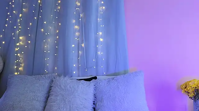 Snapshot of hannacruzsj chatting on 22, 10, 2025 hannacruzsj online show from 22, 10, 2025