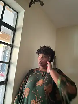 MsWhiteChocolatte online show from 18, 4, 2026