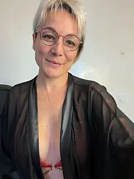 Snapshot of marinella07 chatting on 11, 6, 2026 marinella07 online show from 11, 6, 2026