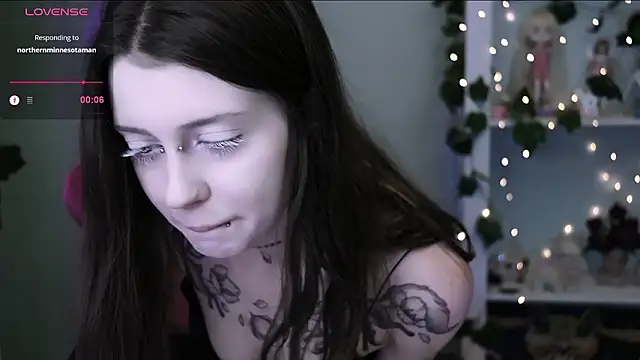 prettybones online show from 4, 3, 2026