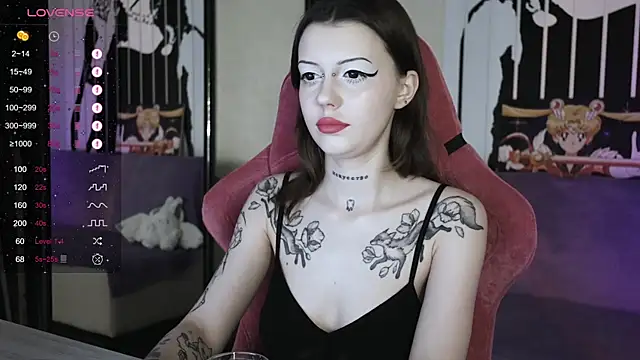 Snapshot of prettybones chatting on 5, 12, 2024 prettybones online show from 5, 12, 2024