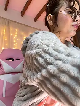 Juanelopez1 online show from 17, 10, 2025