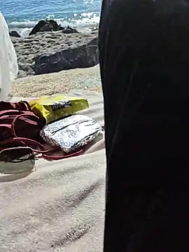 Snapshot of SexyErola27 chatting on 28, 10, 2025 SexyErola27 online show from 28, 10, 2025