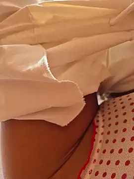 Snapshot of SexyErola27 chatting on 31, 10, 2025 SexyErola27 online show from 31, 10, 2025