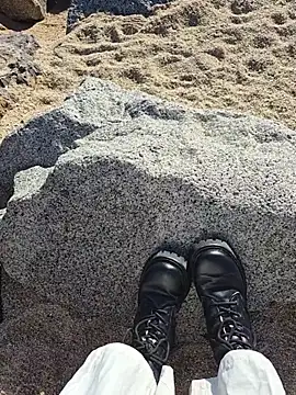 Snapshot of SexyErola27 chatting on 16, 11, 2025 SexyErola27 online show from 16, 11, 2025