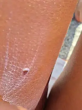 Snapshot of SexyErola27 chatting on 15, 10, 2025 SexyErola27 online show from 15, 10, 2025