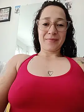 Snapshot of emilypoppy3 chatting on 24, 5, 2026 emilypoppy3 online show from 24, 5, 2026