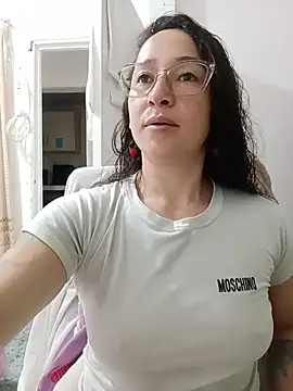 emilypoppy3 online show from 25, 7, 2026