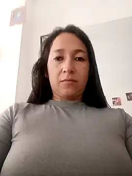 emilypoppy3 online show from 21, 4, 2026