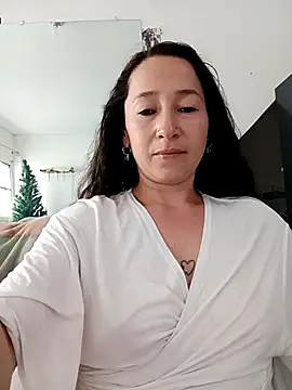 emilypoppy3 online show from 2, 12, 2025