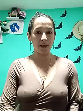 Snapshot of emilypoppy3 chatting on 15, 2, 2025 emilypoppy3 online show from 15, 2, 2025