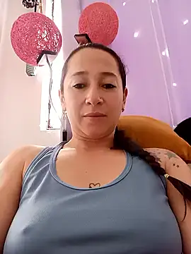 emilypoppy3 online show from 17, 6, 2026